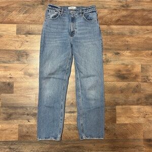 Abercrombie & Fitch Ultra High Rise 90s Straight Jean